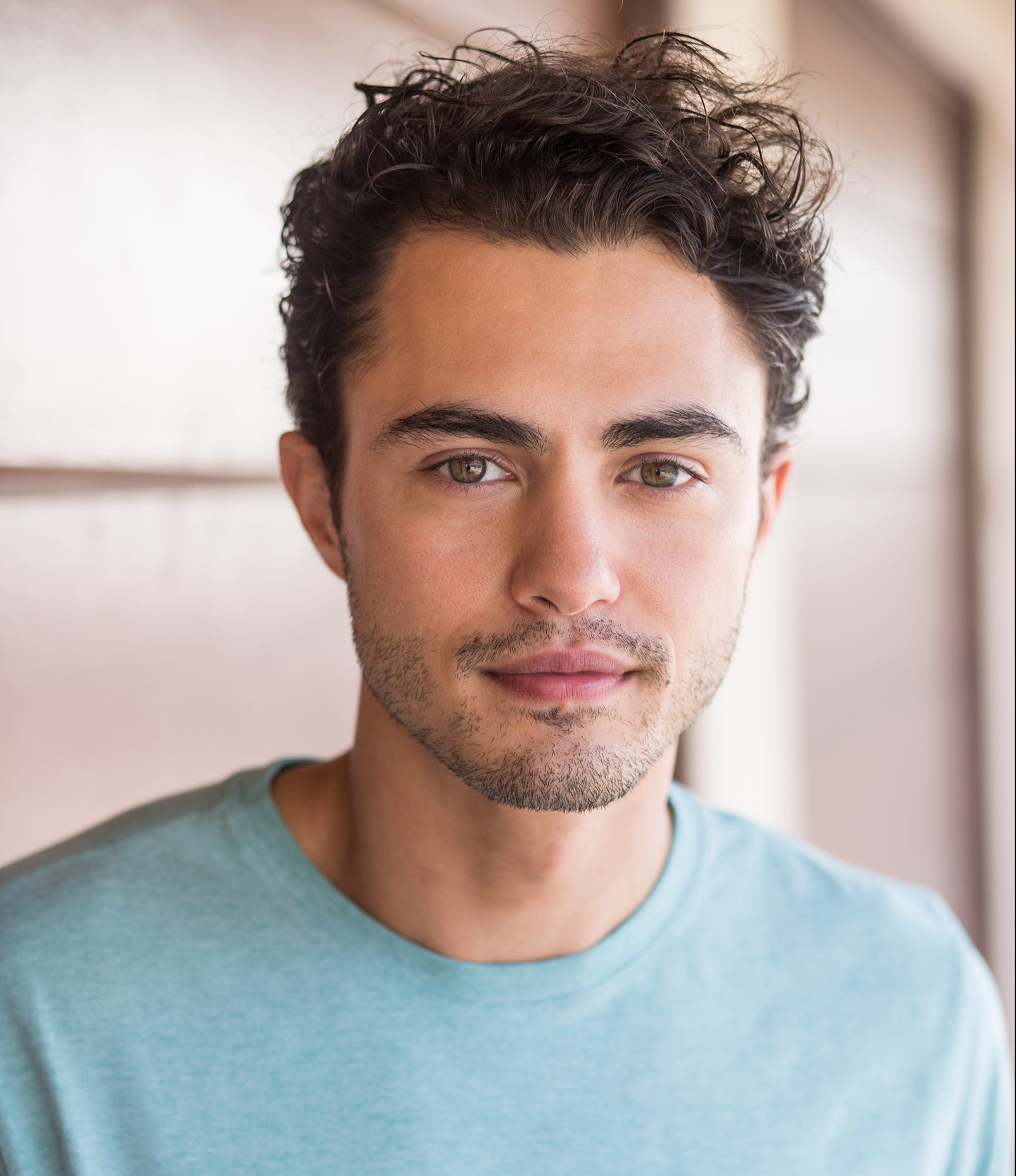 Darren Barnet