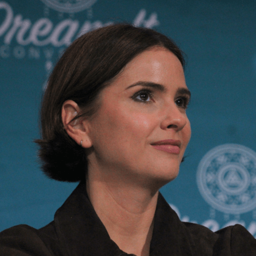 Shelley Hennig