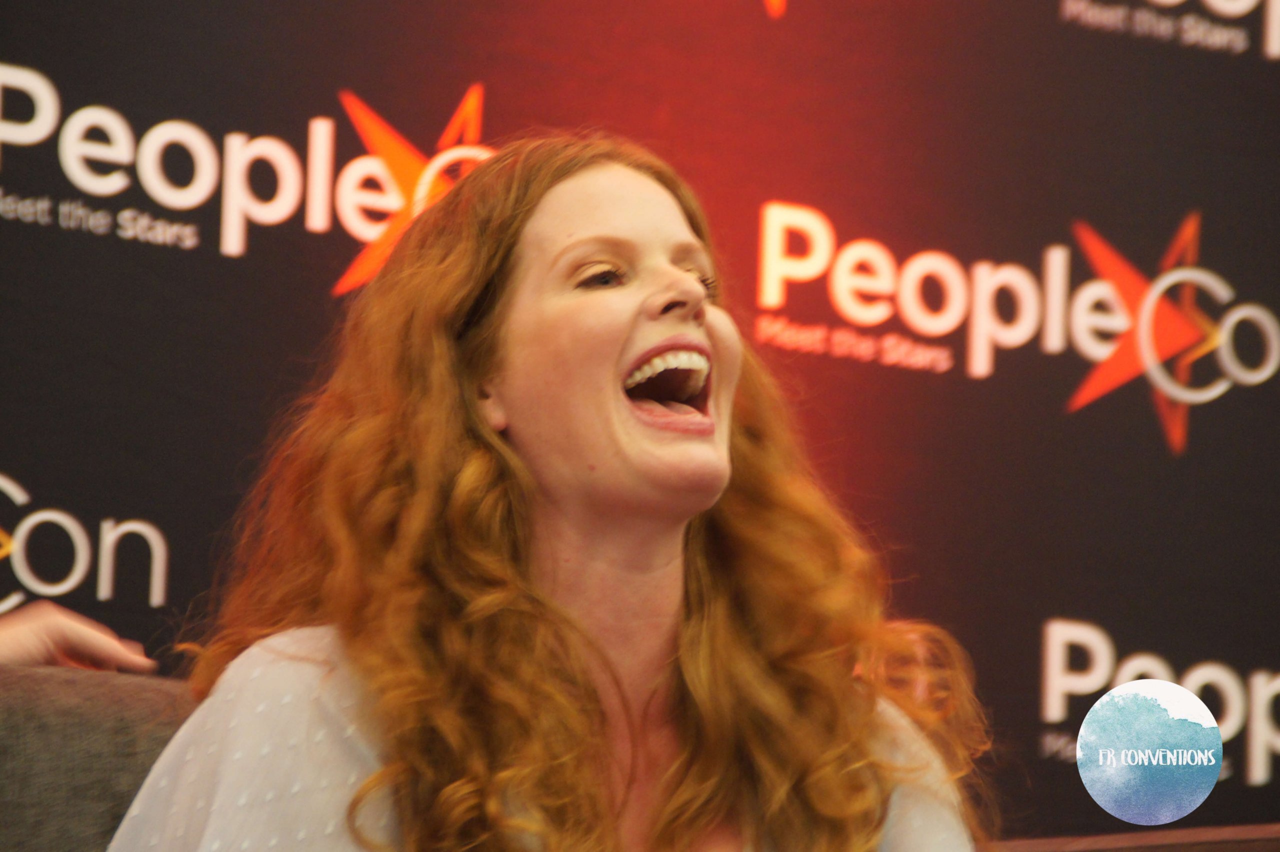 Rebecca Mader (Once Upon a Time) en convention virtuelle