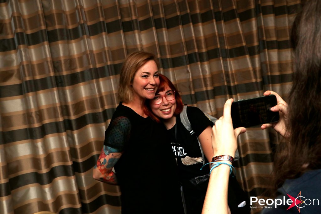Kim Rhodes DLC4