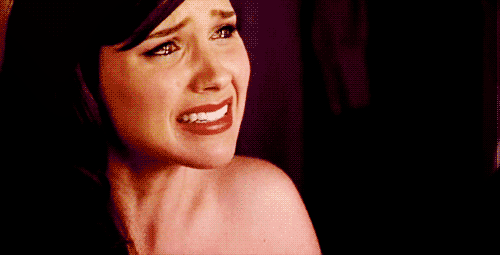 Brooke Davis en pleurs dans une scène de One Tree Hill