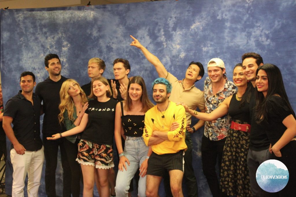 Le cast de Shadowhunters en convention à Paris