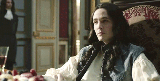 Alexander Vlahos Philippe d'Orléans