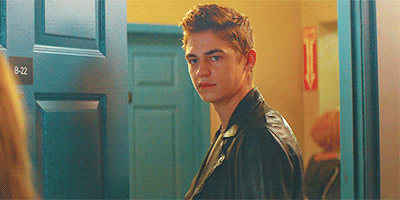 Hero Fiennes Tiffin convention