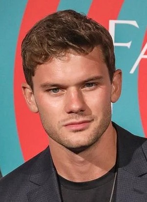 Jeremy Irvine
