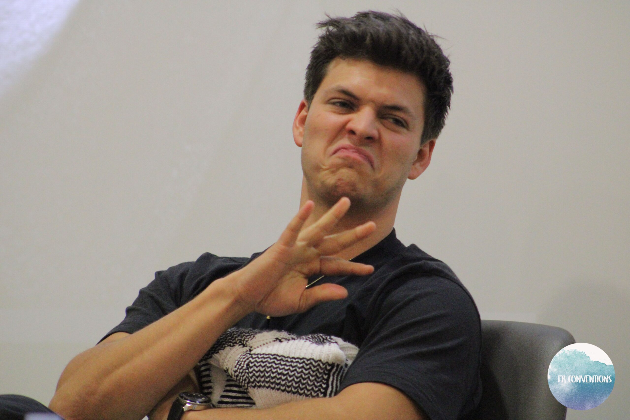 Alex Hogh Andersen Ivar Vikings convention