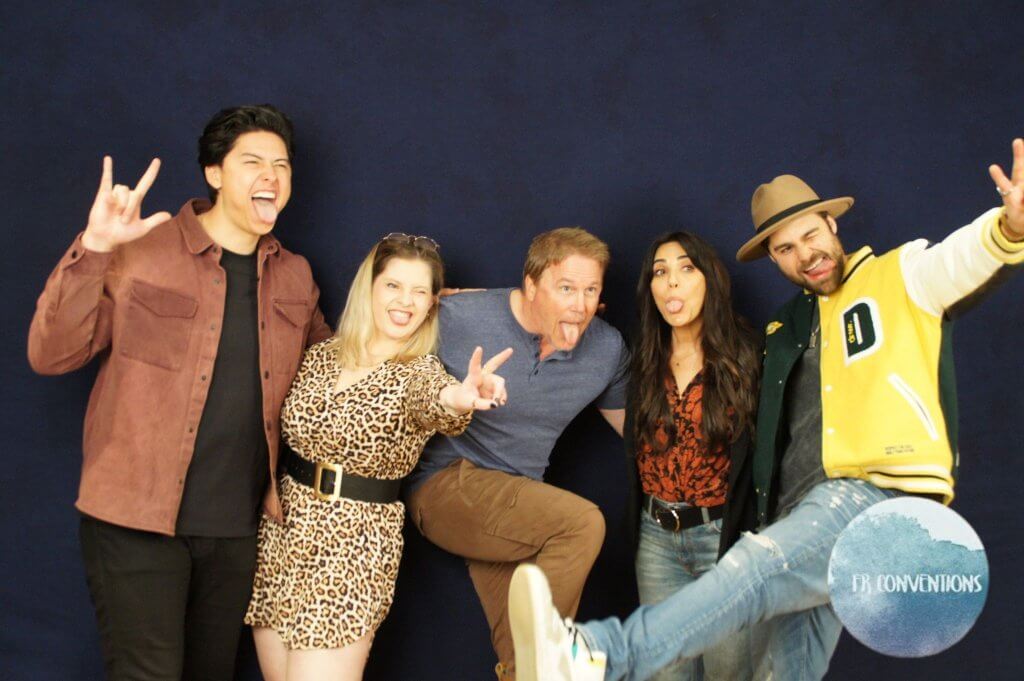 Riverdale personnages acteurs convention