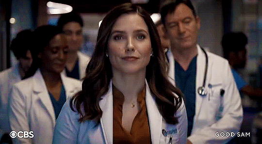 Sophia Bush, connue notamment pour ses rôles dans One Tree Hill et Chicago PD, rejoint le cast d'une autre série culte : Grey's Anatomy.