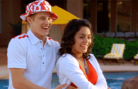 Vanessa Hudgens & Lucas Grabeel seront réunis à Paris